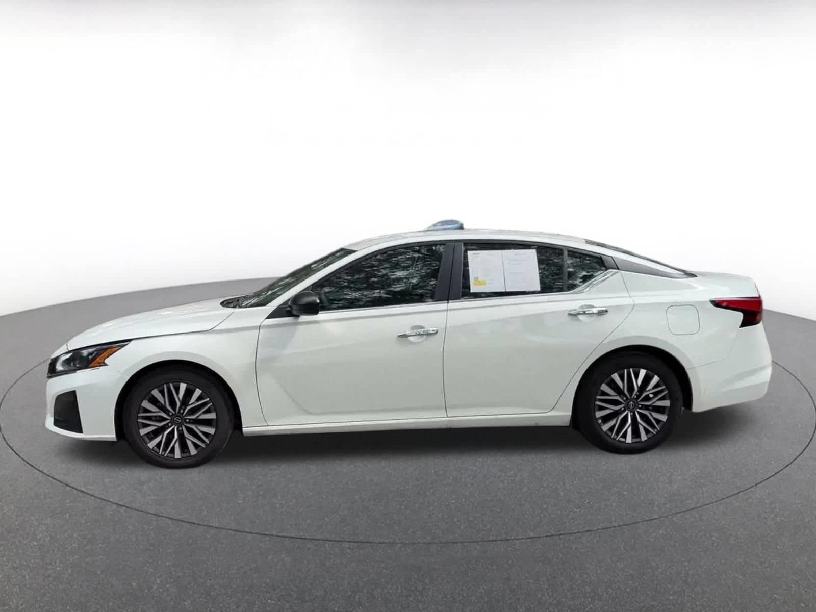 Thumbnail: 2025 Nissan Altima - 7