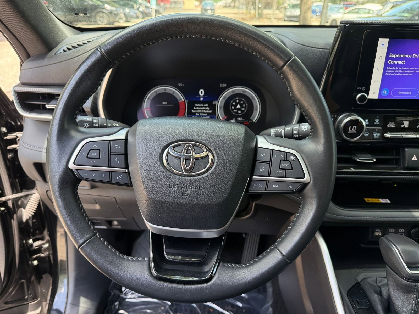 Thumbnail: 2025 Toyota Highlander - 27