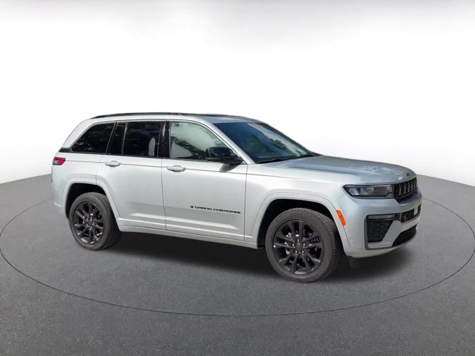 Thumbnail: 2026 Jeep Grand Cherokee - 2