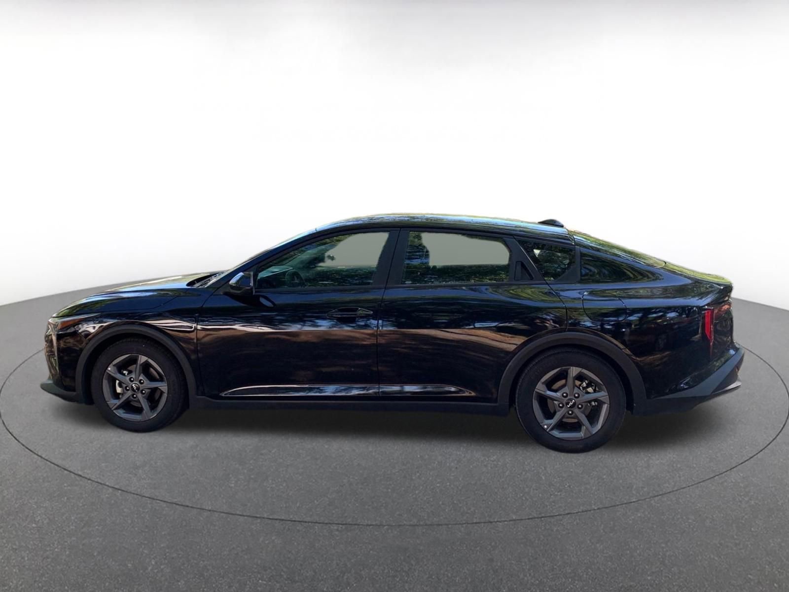 Thumbnail: 2025 Kia K4 - 4