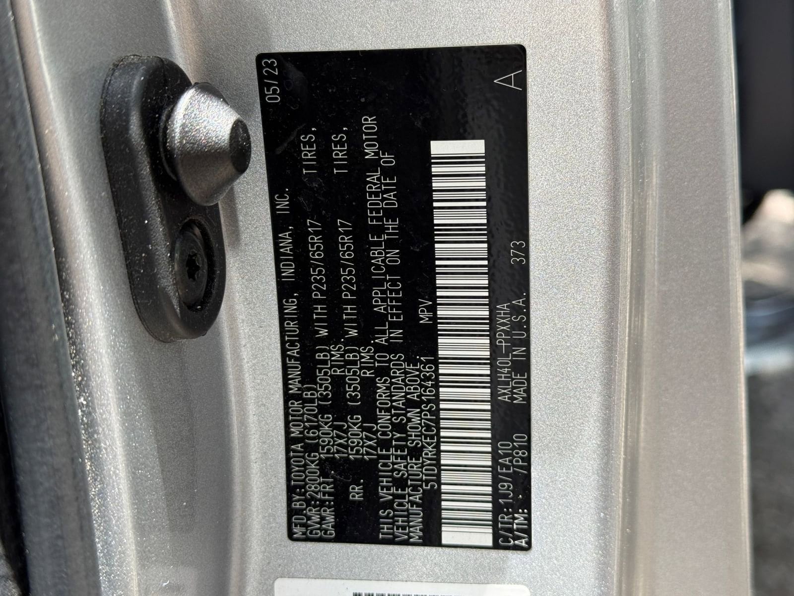Thumbnail: 2023 Toyota Sienna - 22