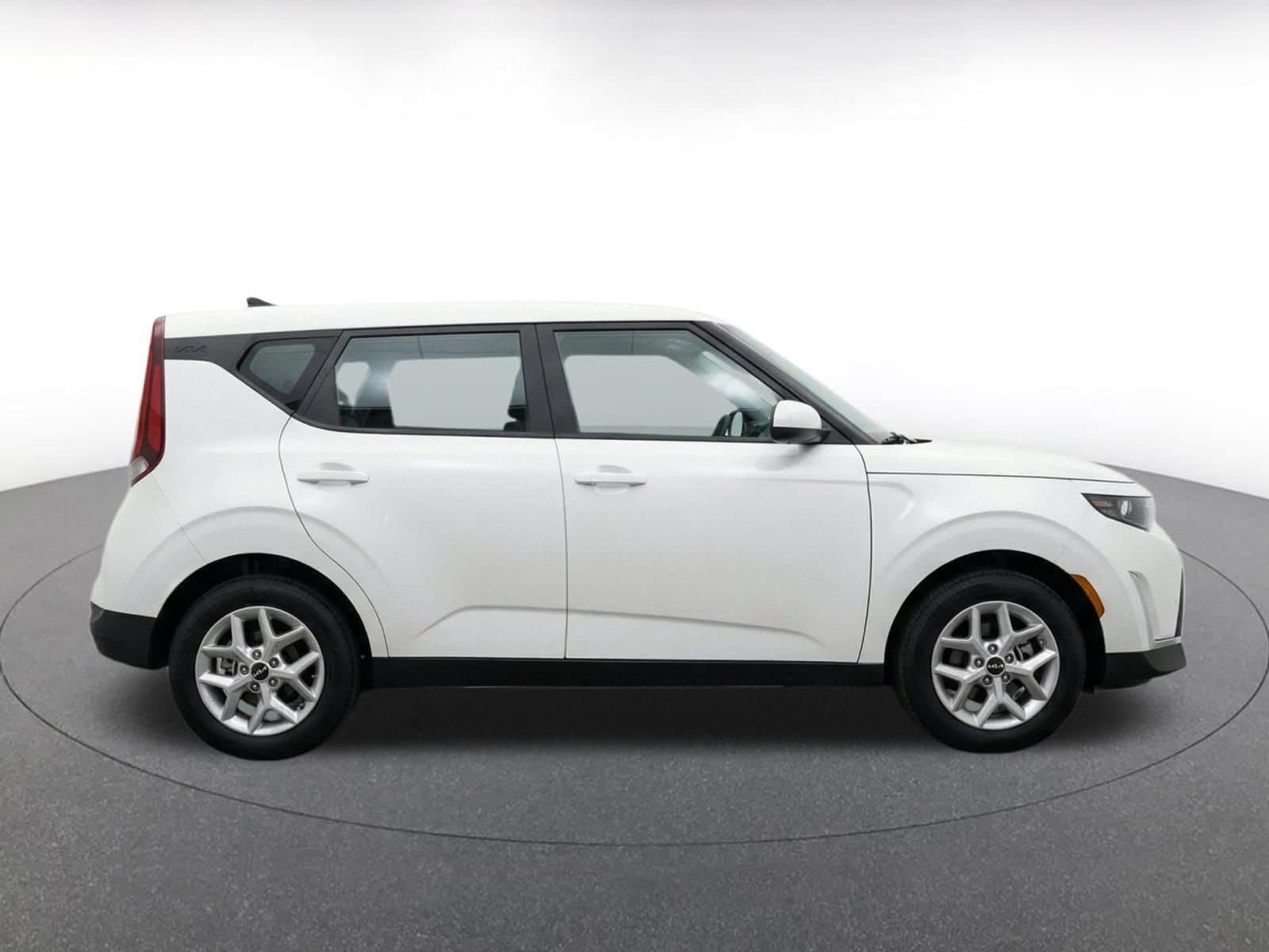 Thumbnail: 2025 Kia Soul - 10
