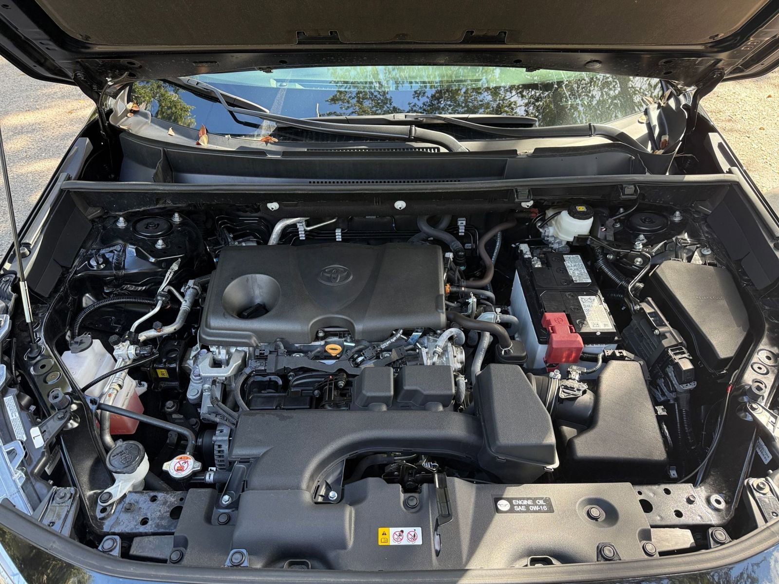 Thumbnail: 2025 Toyota RAV4 - 25