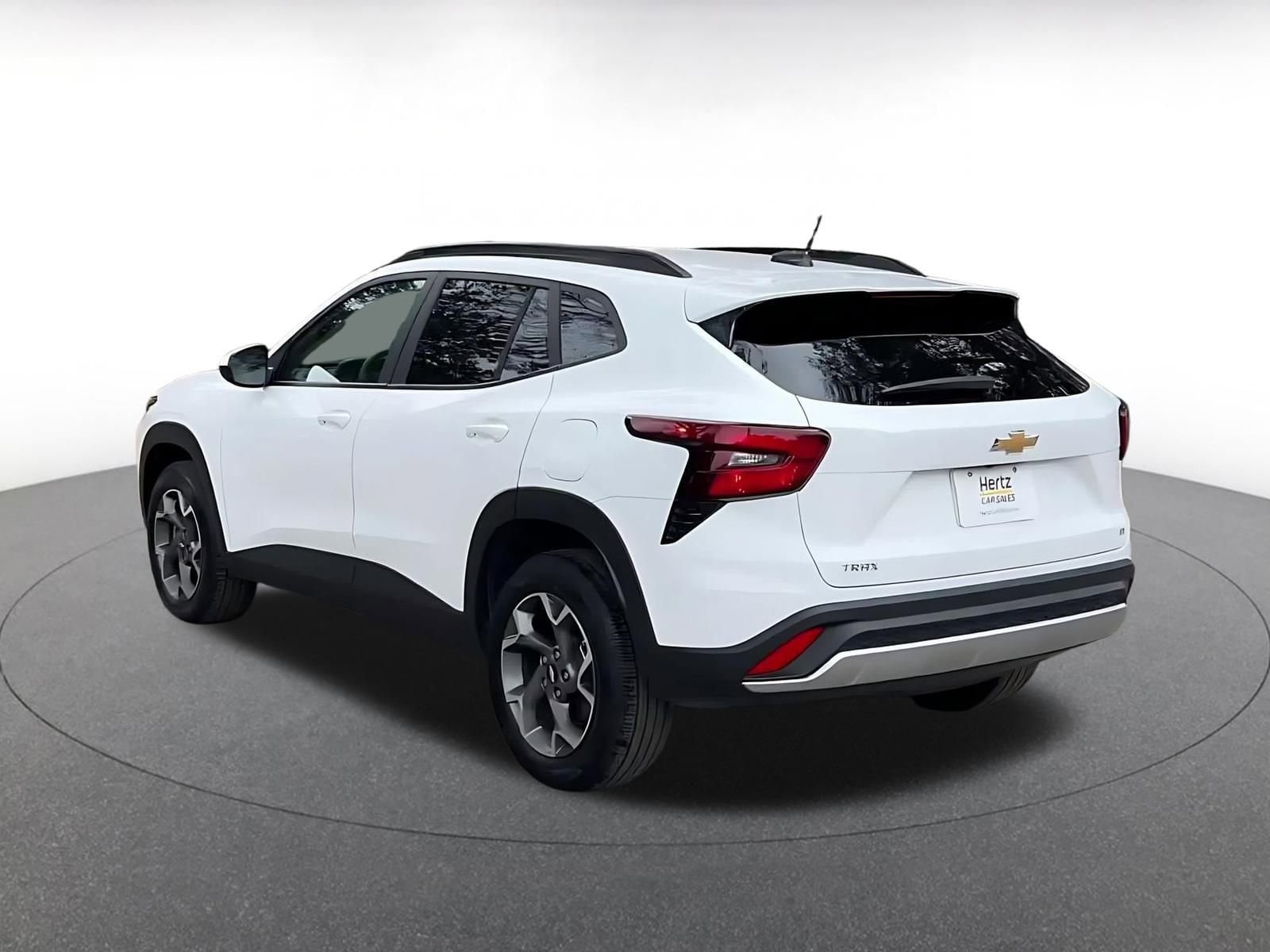 Thumbnail: 2025 Chevrolet Trax - 11