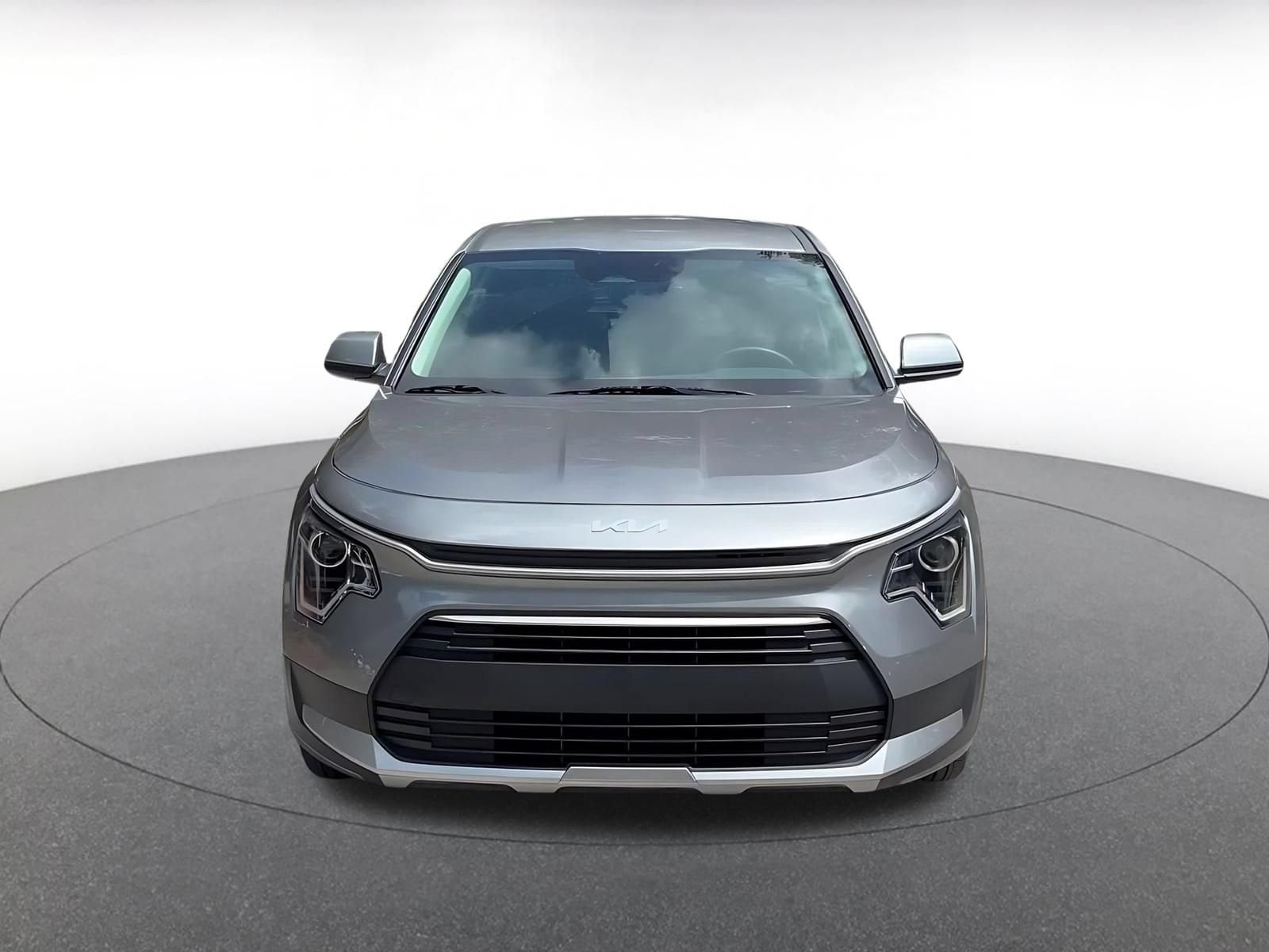 Thumbnail: 2026 Kia Niro - 4