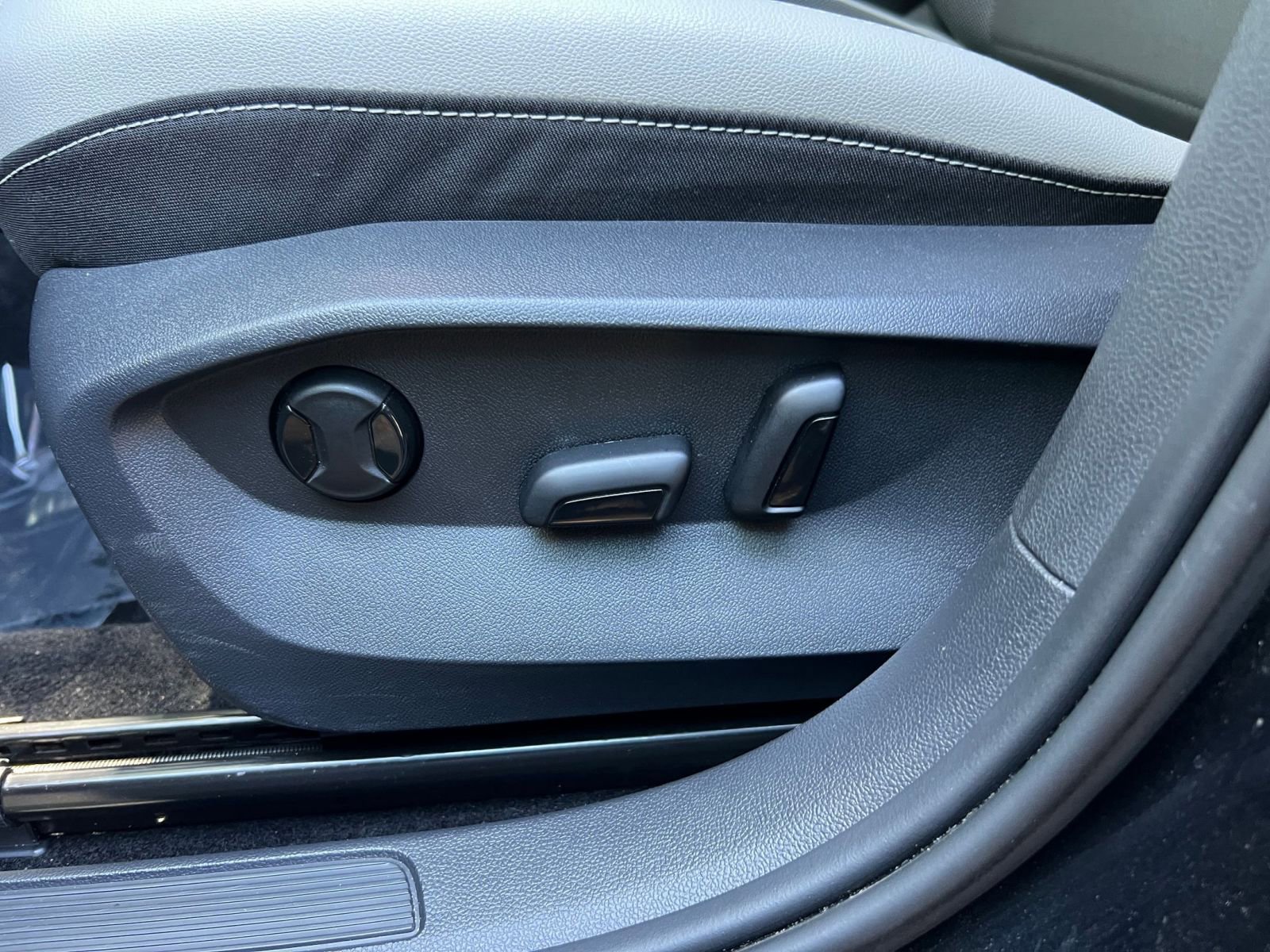 Thumbnail: 2025 Volkswagen Taos - 22