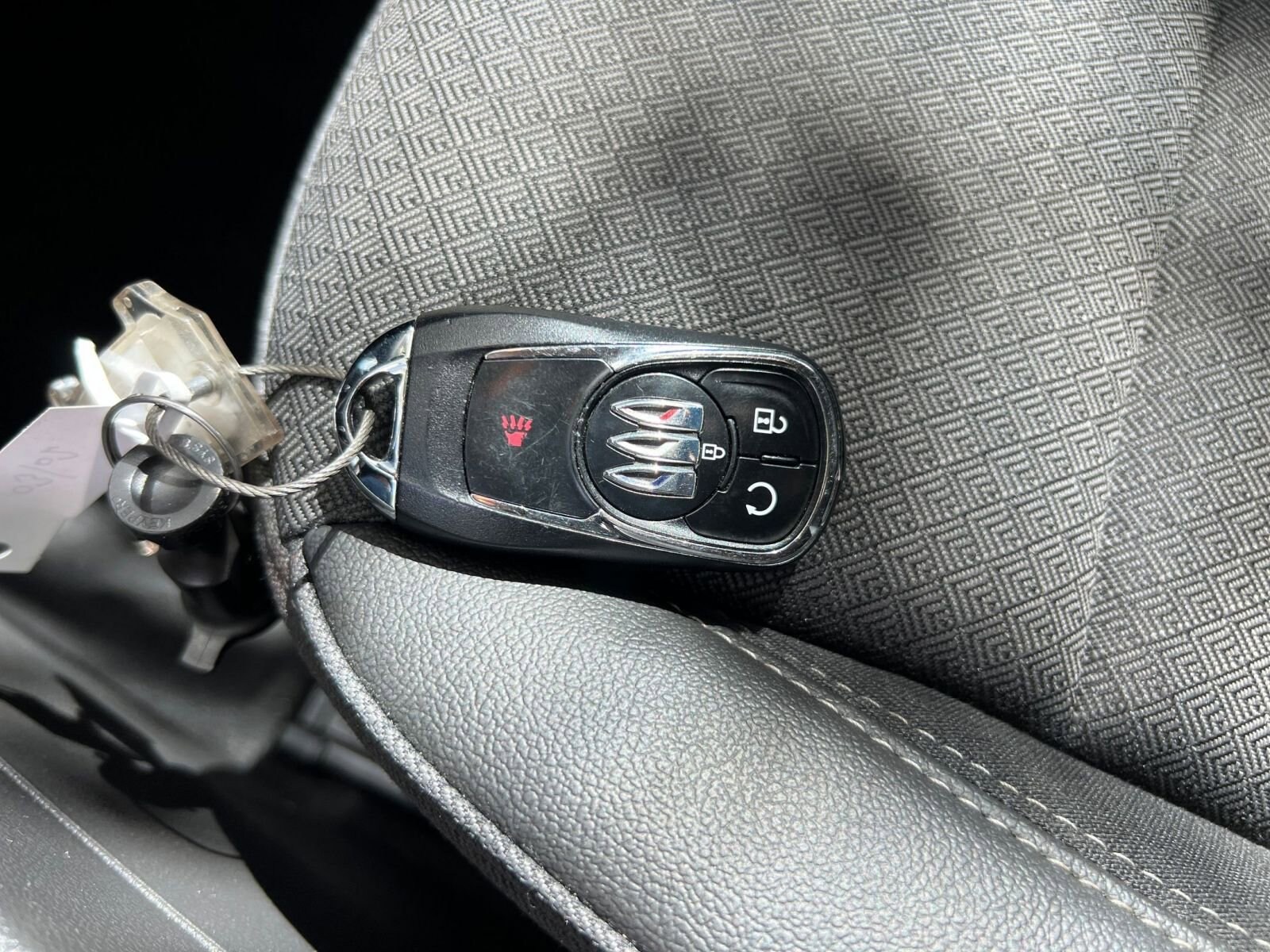 Thumbnail: 2025 Buick Encore GX - 18