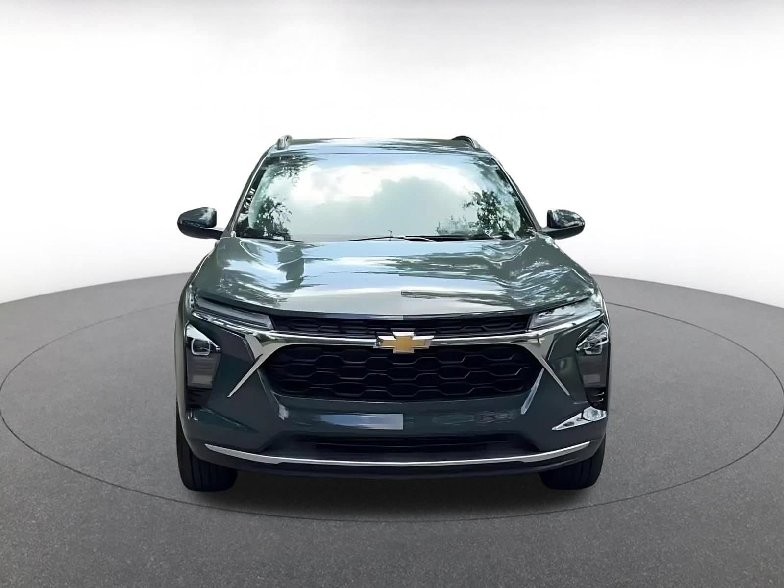Thumbnail: 2025 Chevrolet Trax - 4