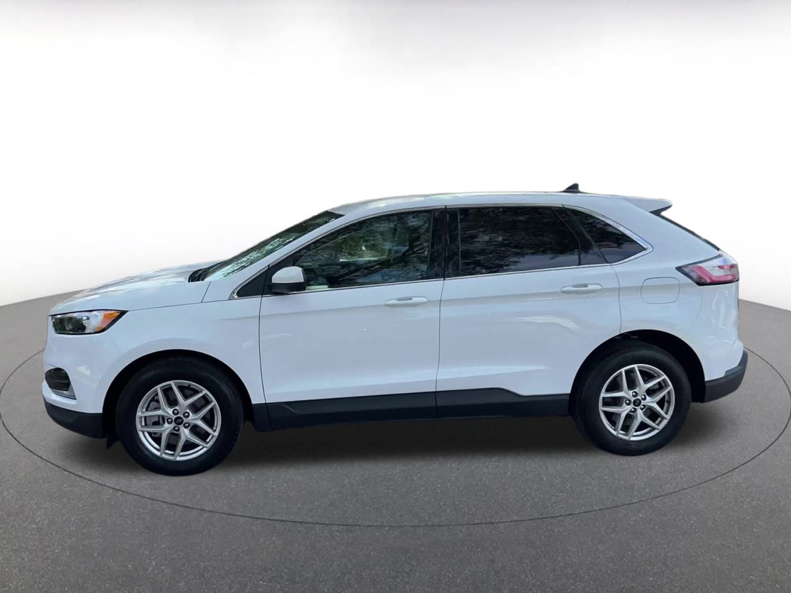 Thumbnail: 2024 Ford Edge - 9
