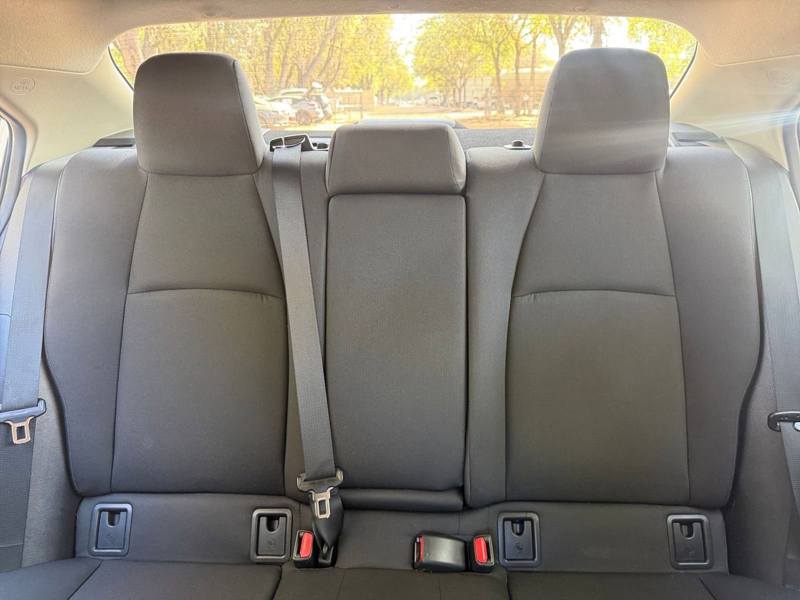 Thumbnail: 2025 Toyota Corolla - 33