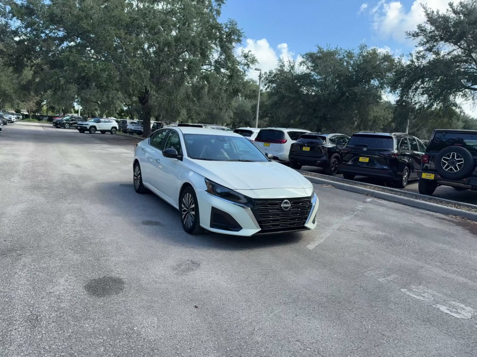 Thumbnail: 2025 Nissan Altima - 3