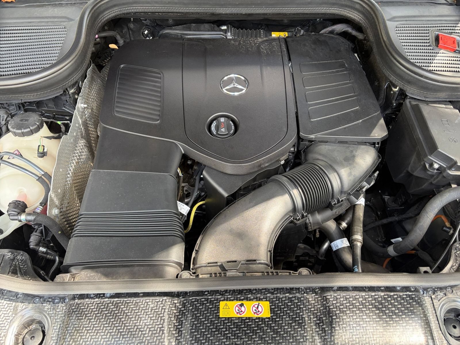 Thumbnail: 2026 Mercedes-Benz GLE - 34
