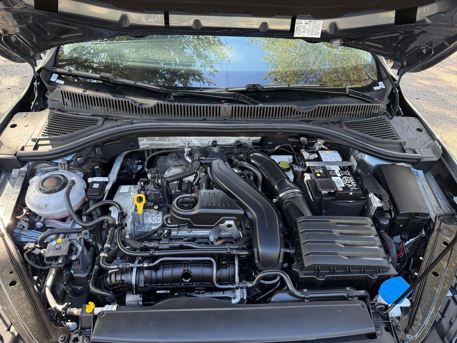 Thumbnail: 2025 Volkswagen Jetta - 25