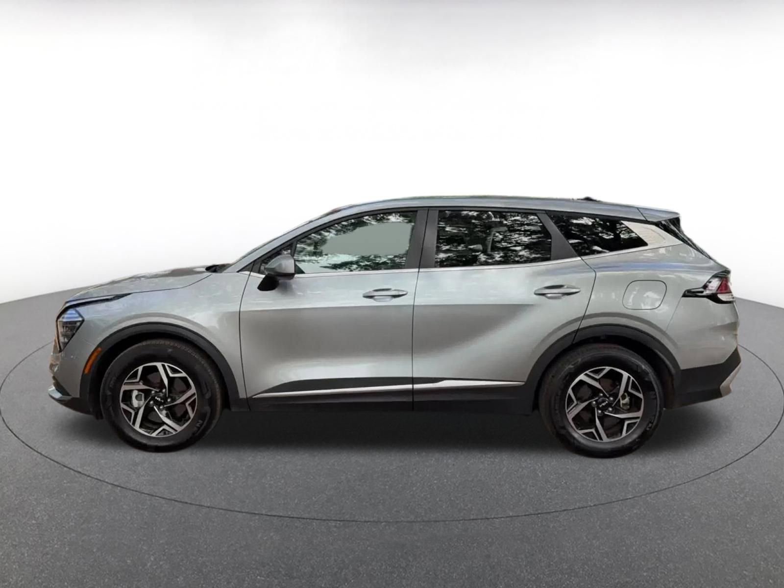 Thumbnail: 2025 Kia Sportage - 9