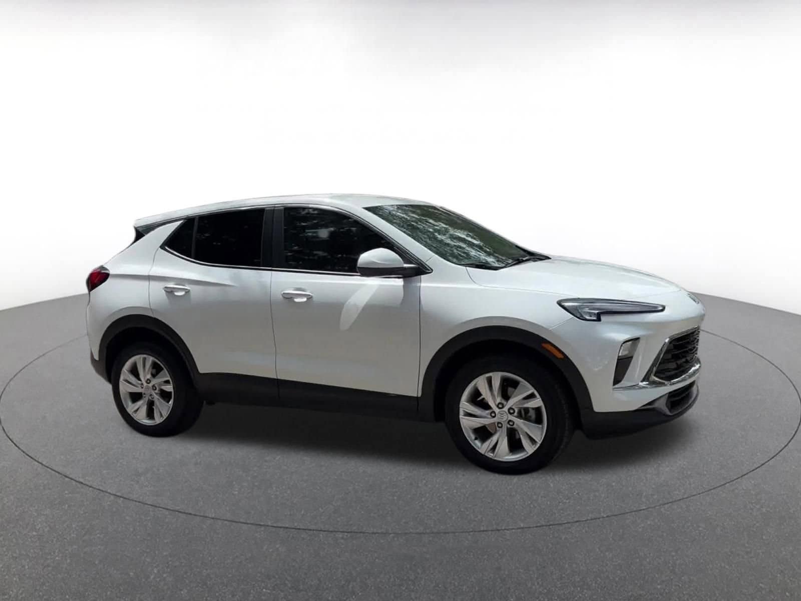 Thumbnail: 2025 Buick Encore GX - 2