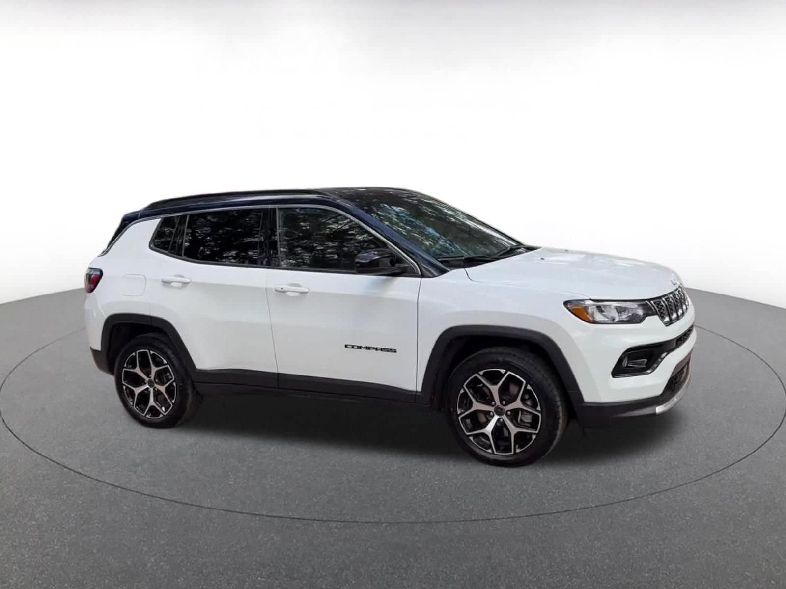 Thumbnail: 2025 Jeep Compass - 2