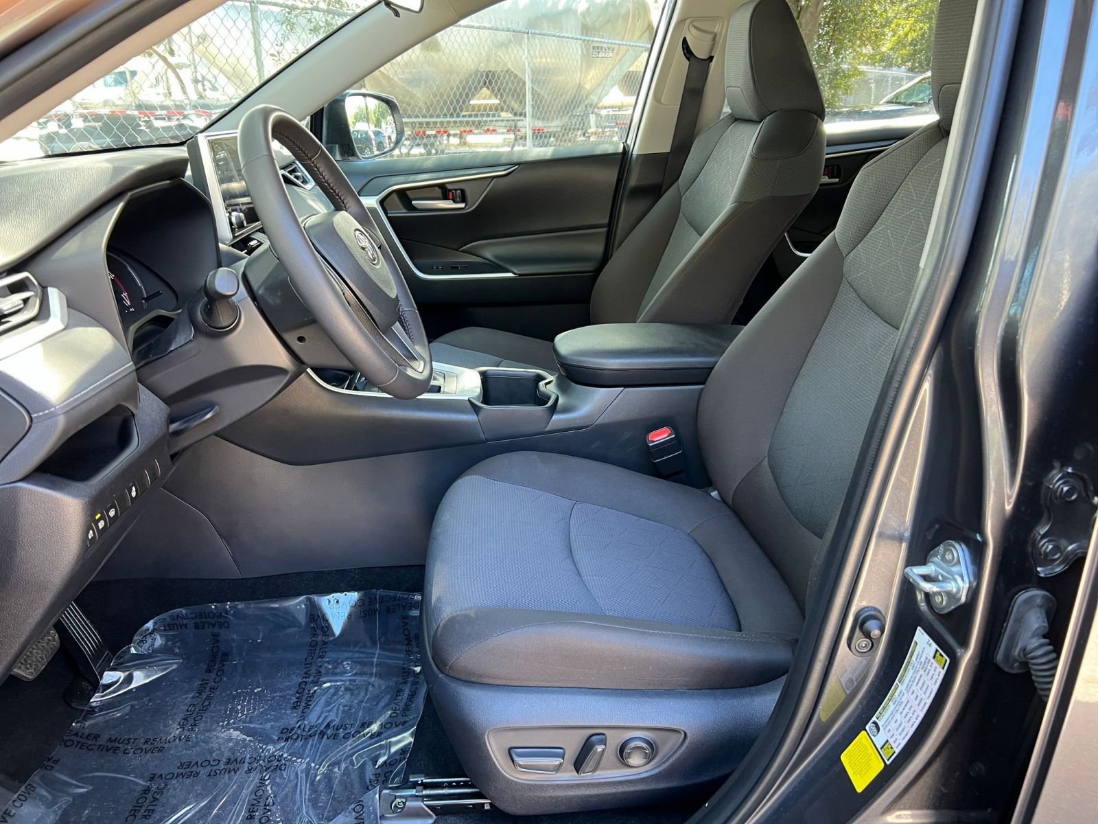 Thumbnail: 2025 Toyota RAV4 - 21