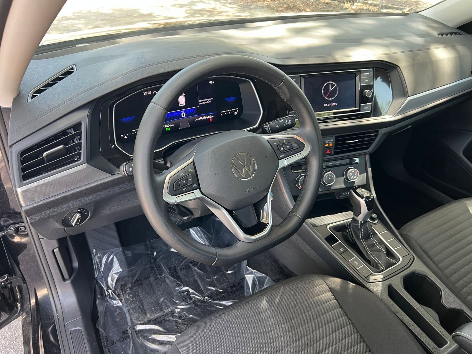 Thumbnail: 2024 Volkswagen Jetta - 29