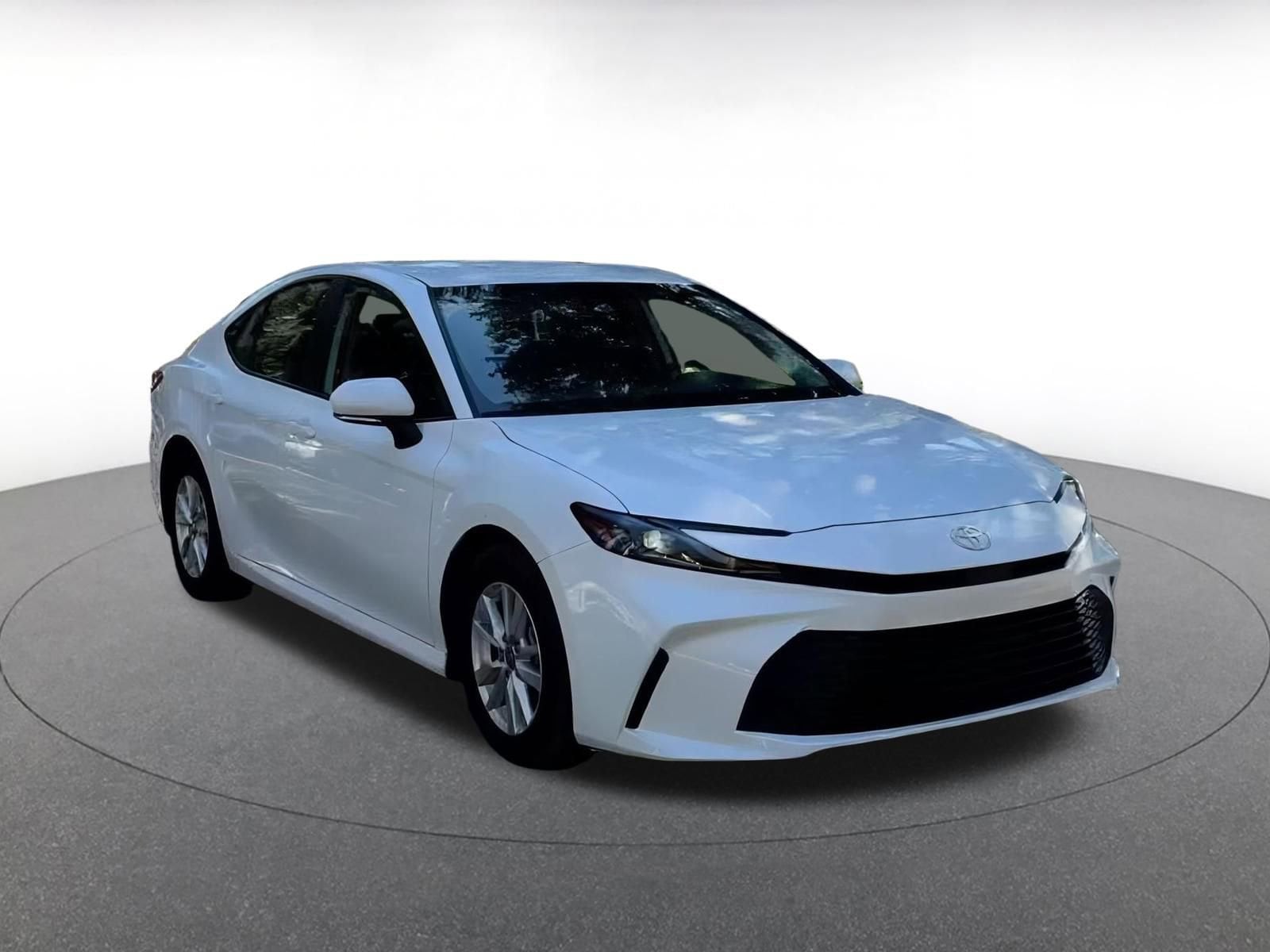 Thumbnail: 2025 Toyota Camry - 3