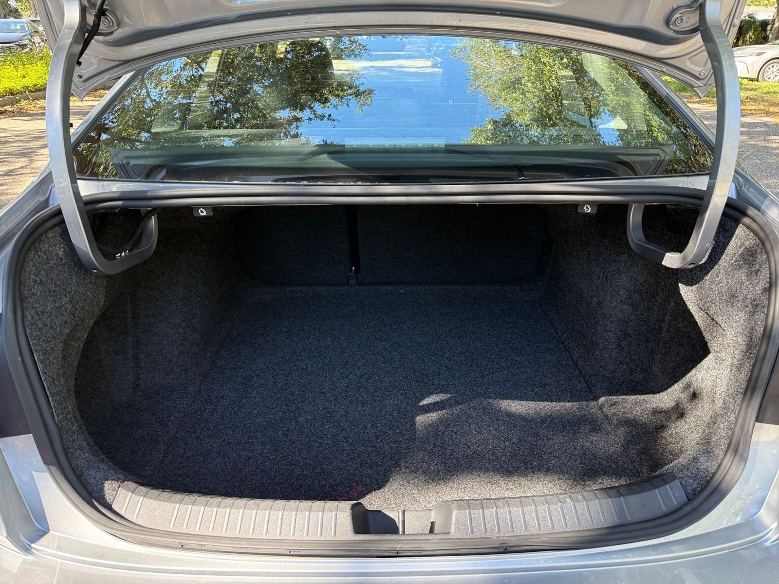 Thumbnail: 2025 Volkswagen Jetta - 24