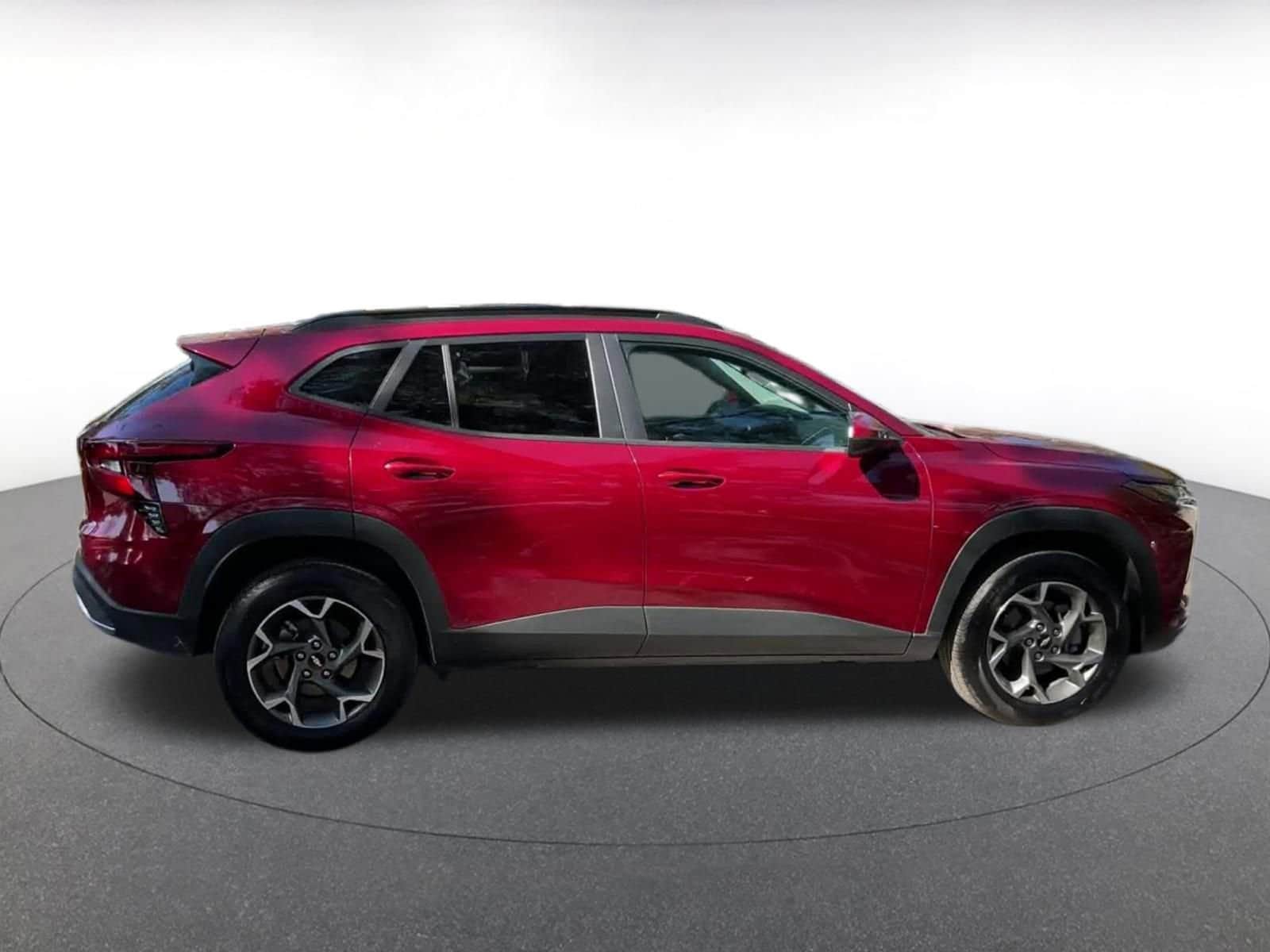 Thumbnail: 2025 Chevrolet Trax - 16