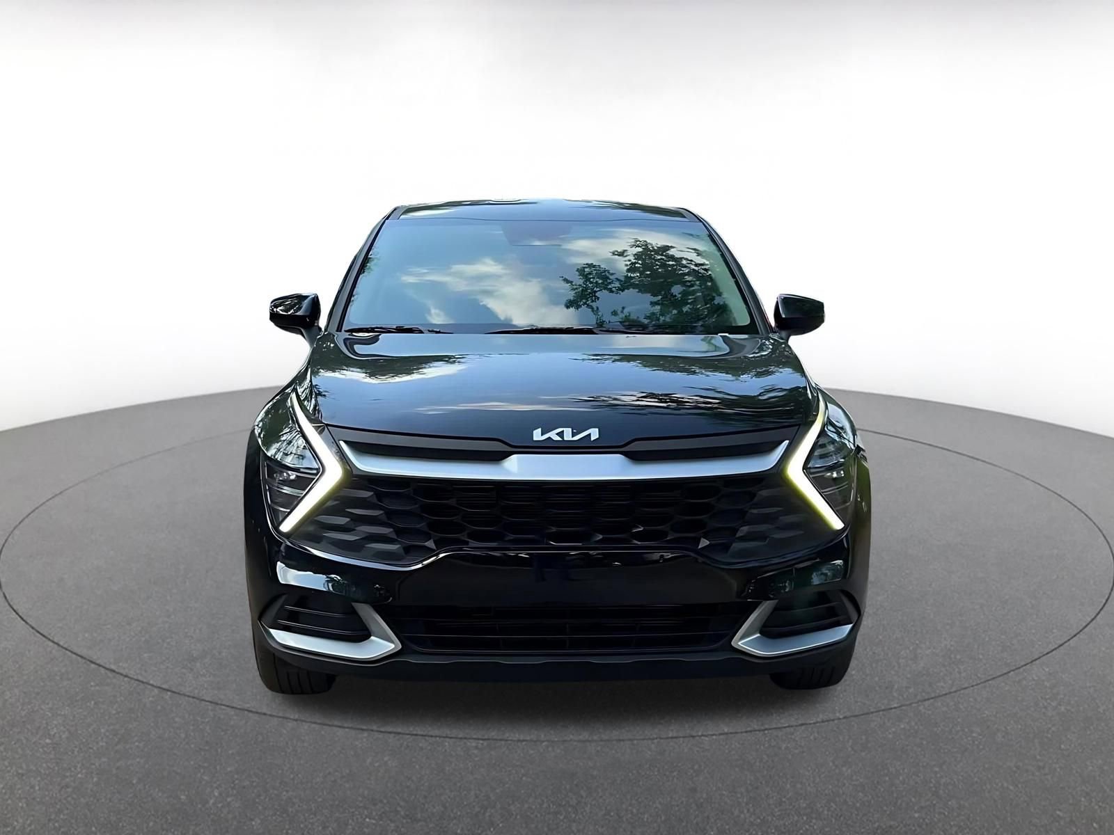 Thumbnail: 2025 Kia Sportage - 3