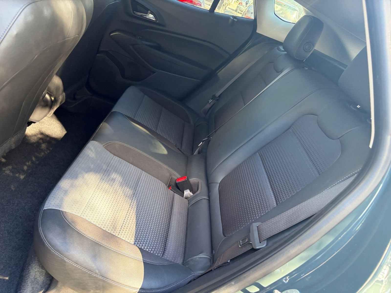 Thumbnail: 2025 Chevrolet Trax - 31