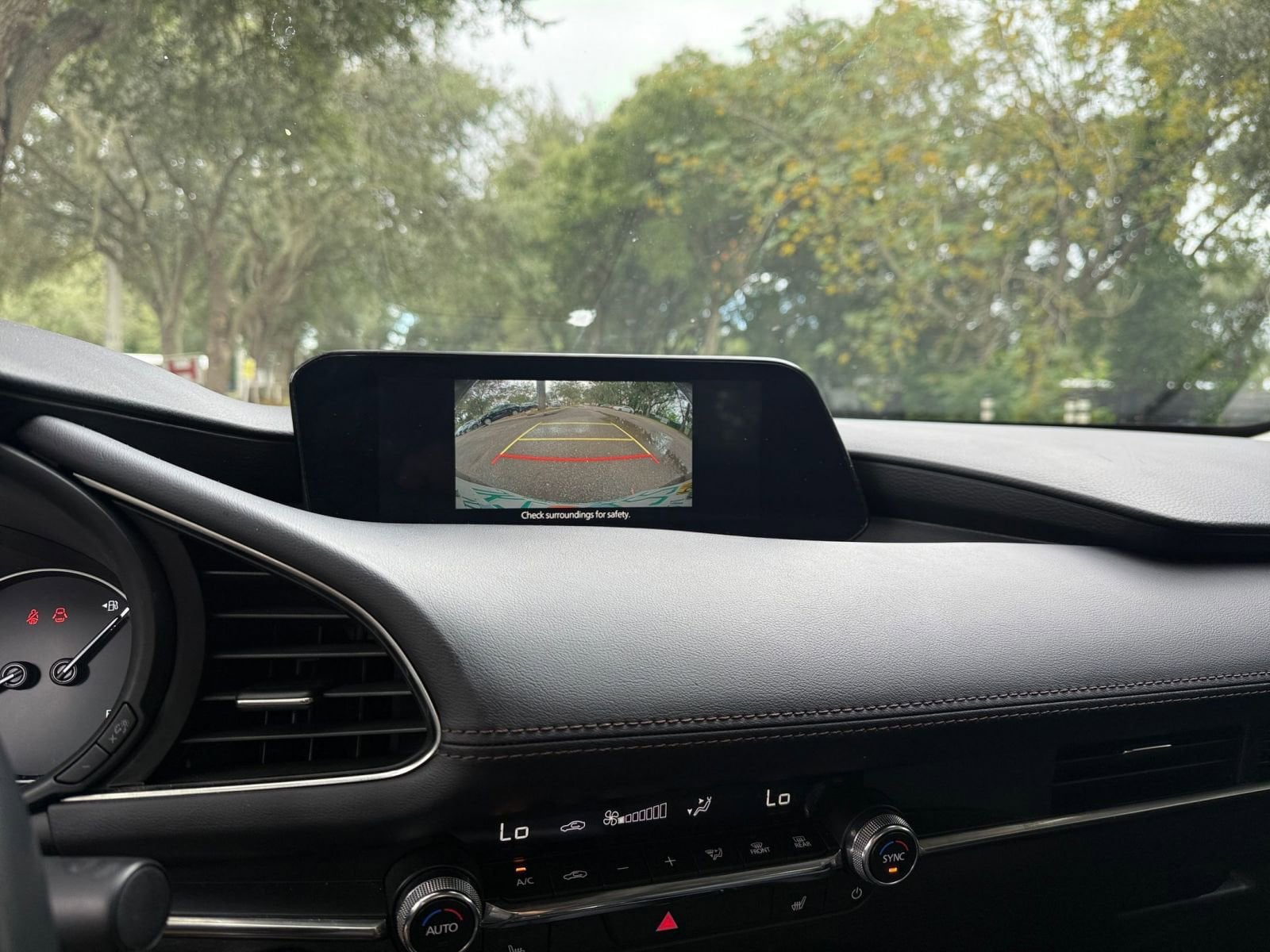 Thumbnail: 2025 Mazda Mazda3 - 17