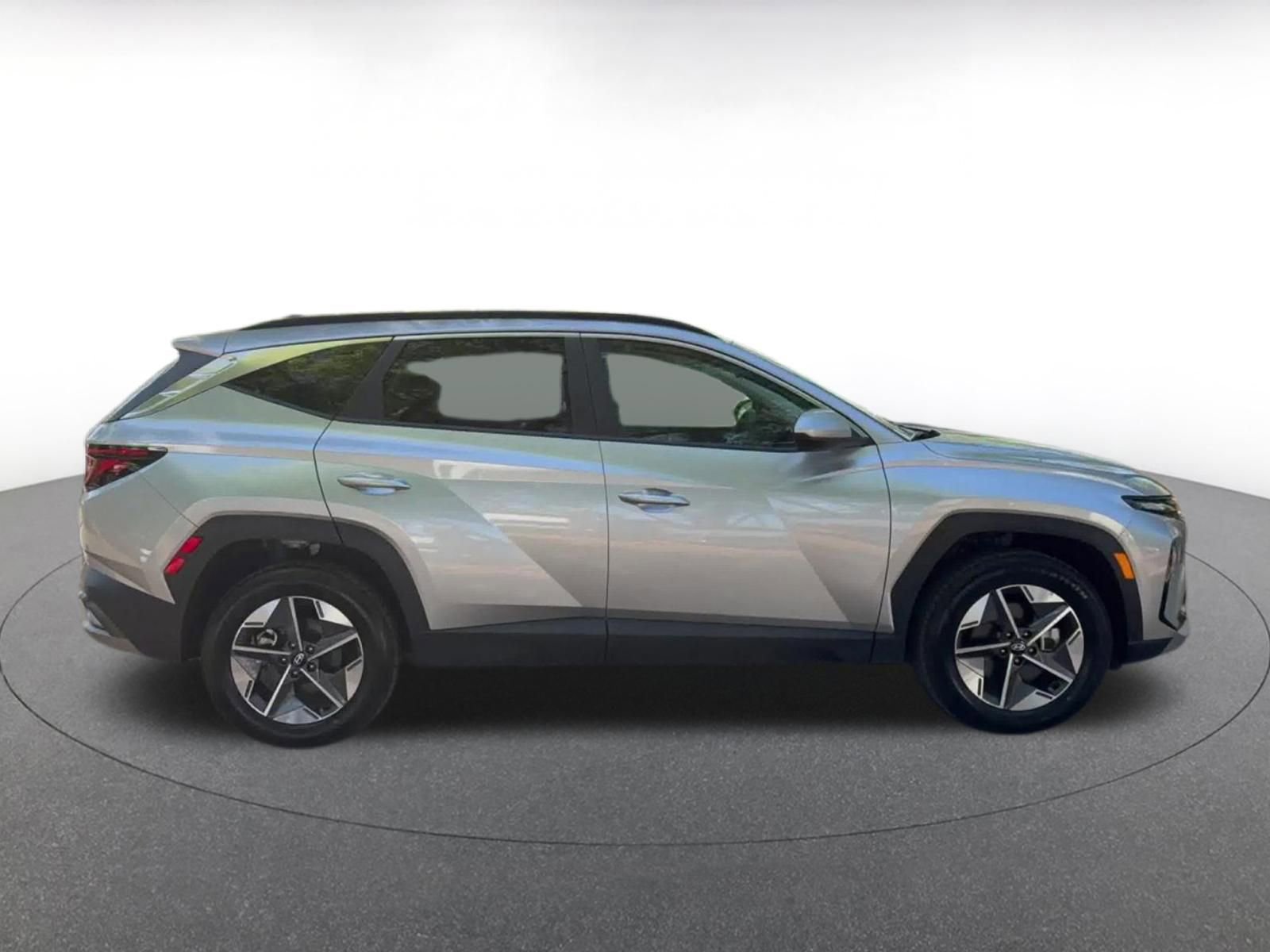 Thumbnail: 2025 Hyundai Tucson - 16