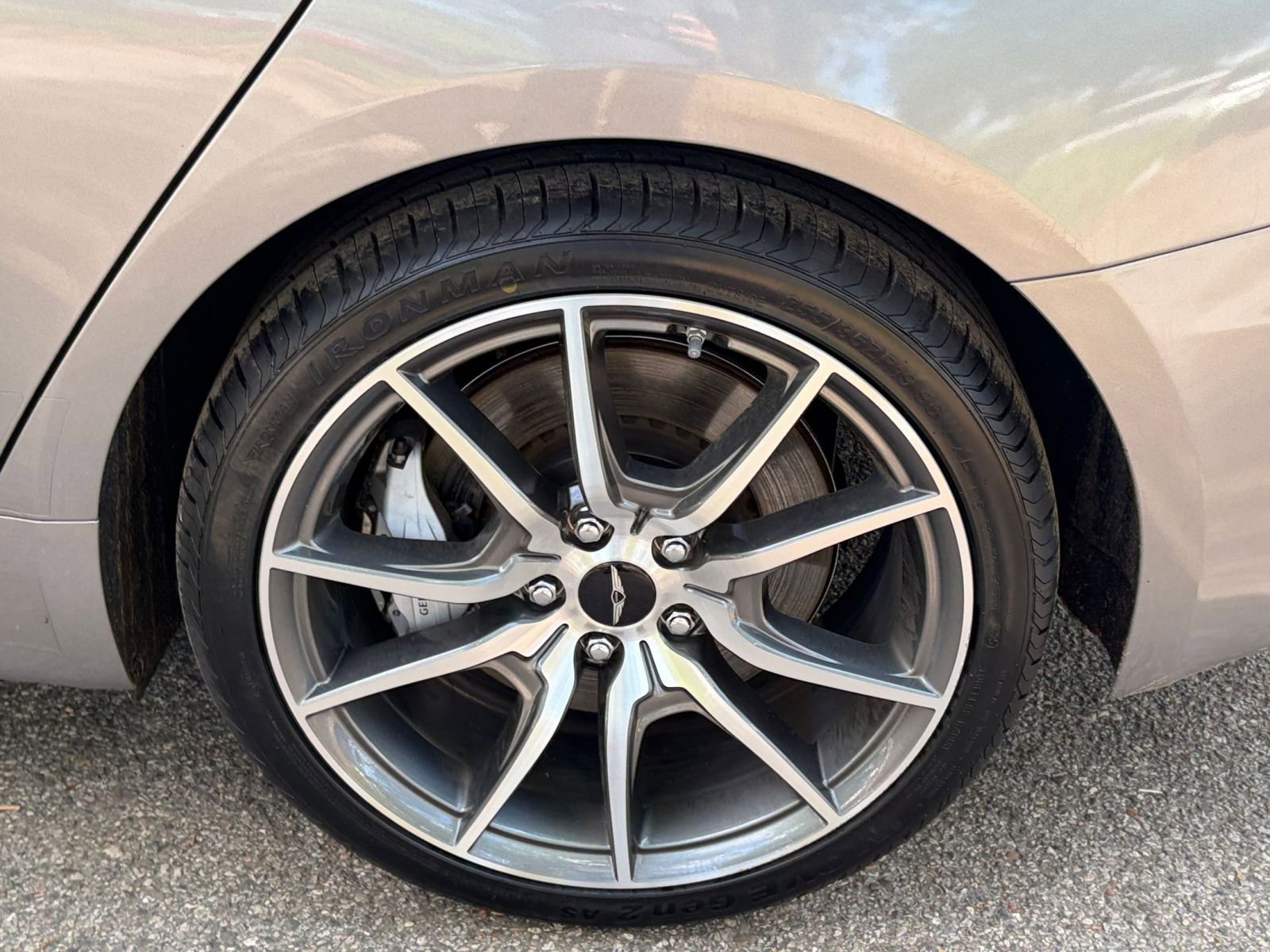 Thumbnail: 2025 Genesis G70 - 30