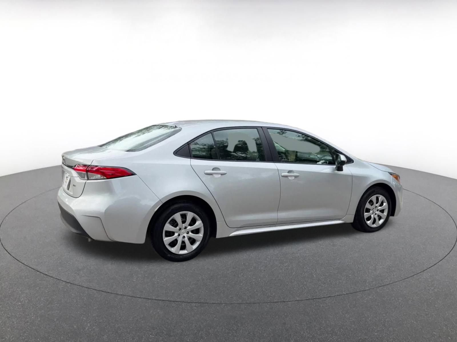 Thumbnail: 2025 Toyota Corolla - 15