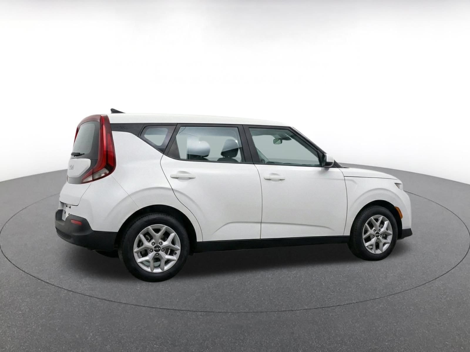 Thumbnail: 2025 Kia Soul - 11