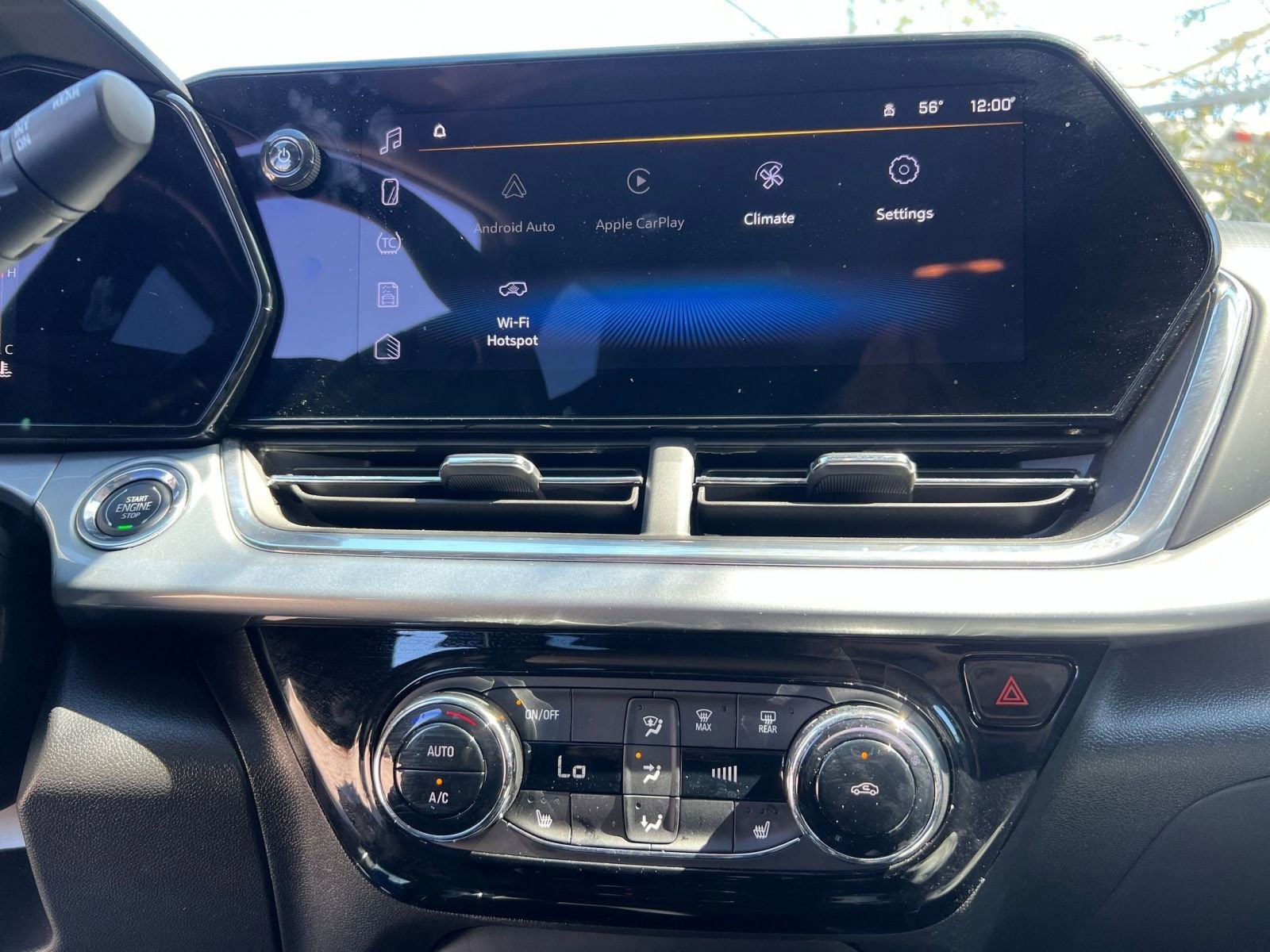 Thumbnail: 2025 Chevrolet Trax - 17