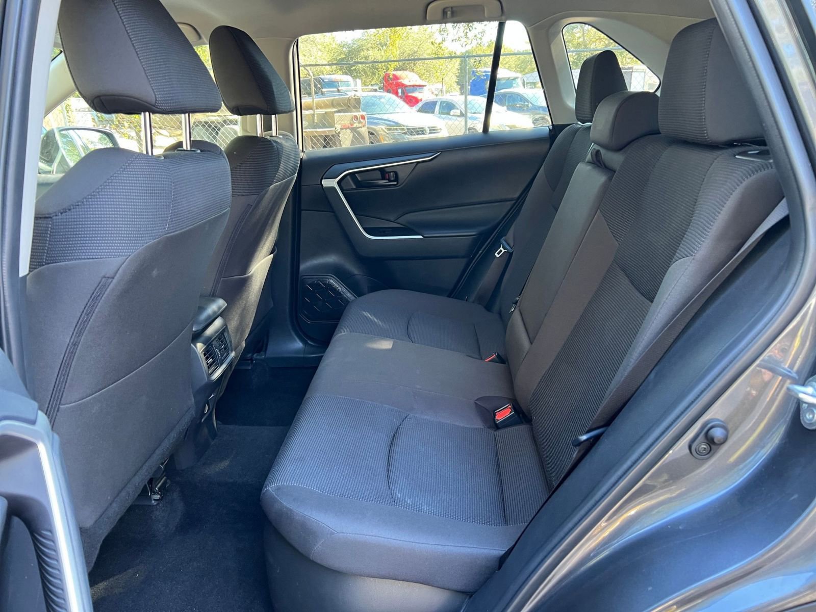 Thumbnail: 2025 Toyota RAV4 - 33