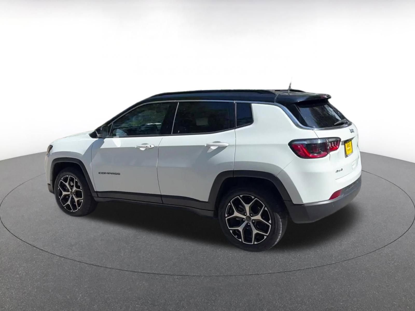 Thumbnail: 2025 Jeep Compass - 10