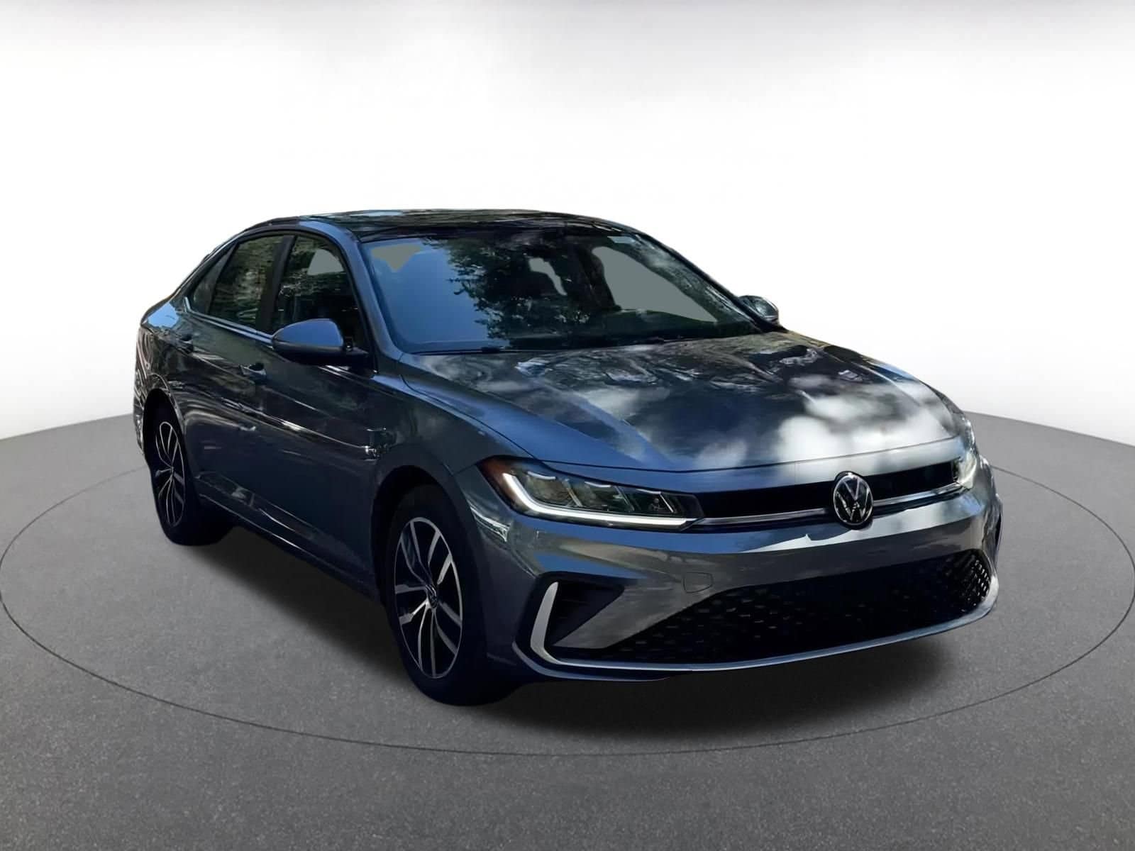 Thumbnail: 2025 Volkswagen Jetta - 3