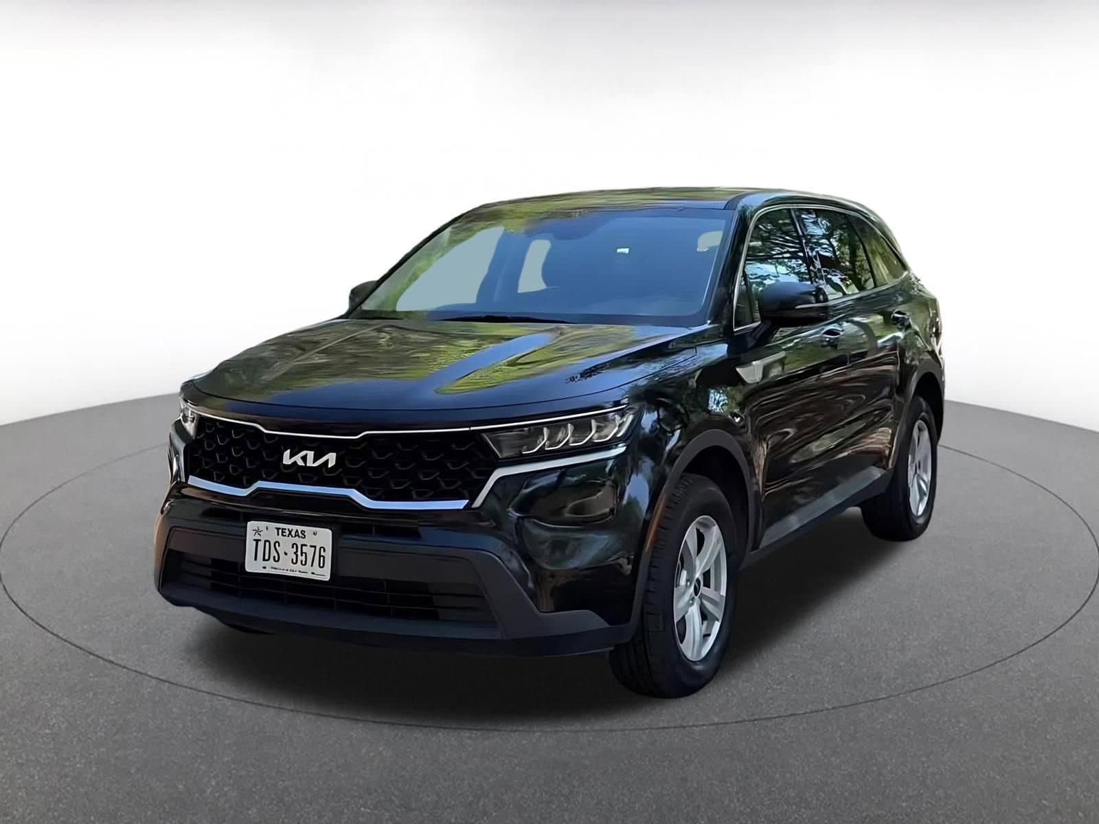 Thumbnail: 2023 Kia Sorento - 7