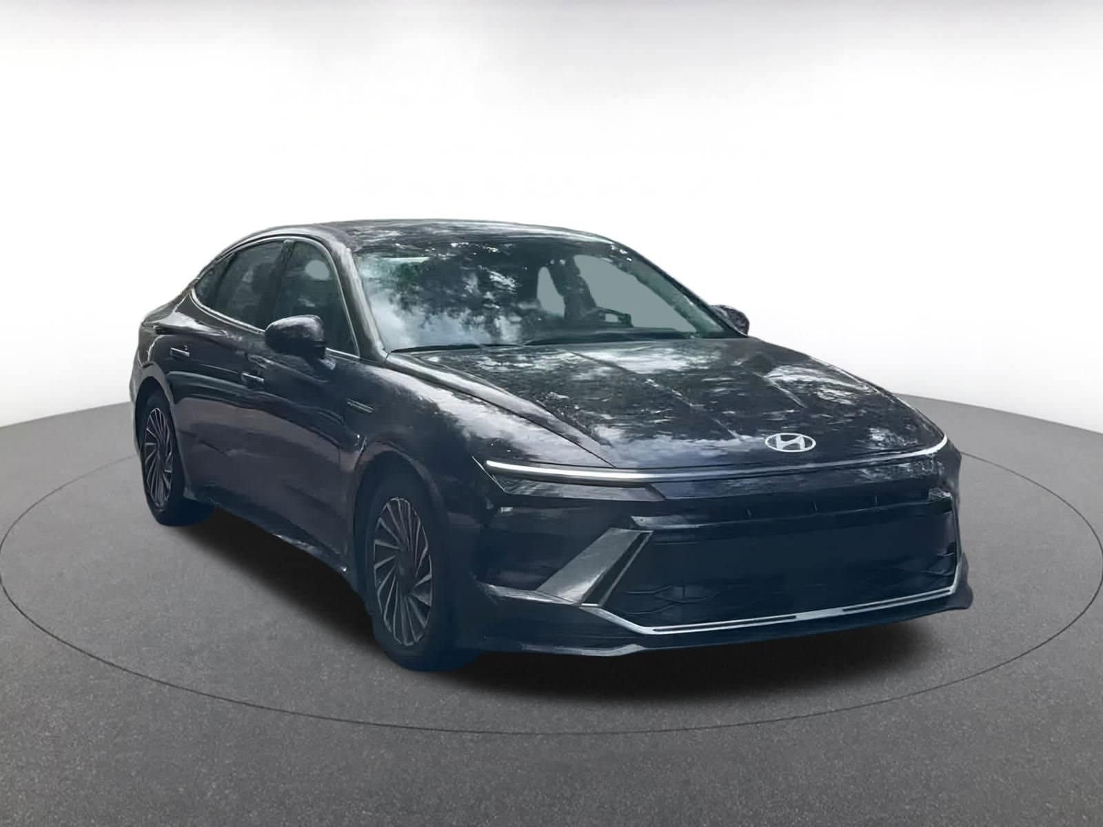 Thumbnail: 2024 Hyundai Sonata - 3