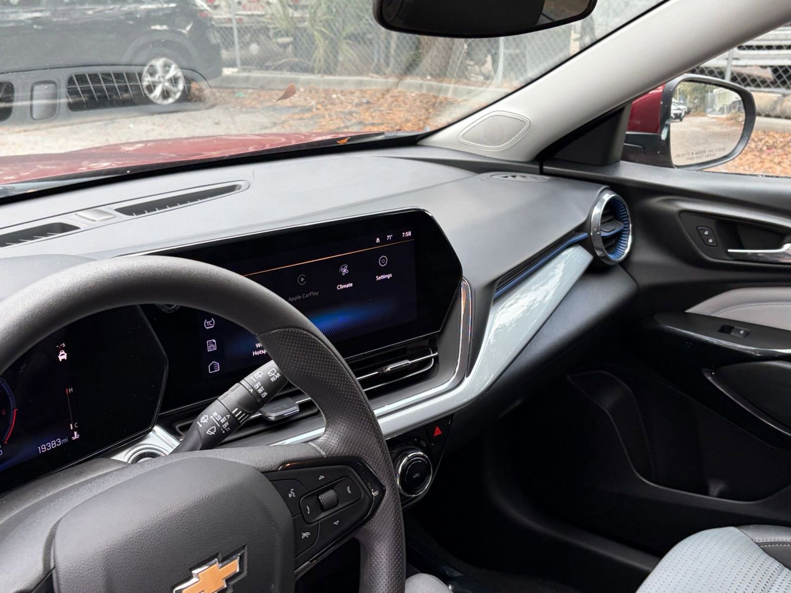 Thumbnail: 2025 Chevrolet Trax - 29