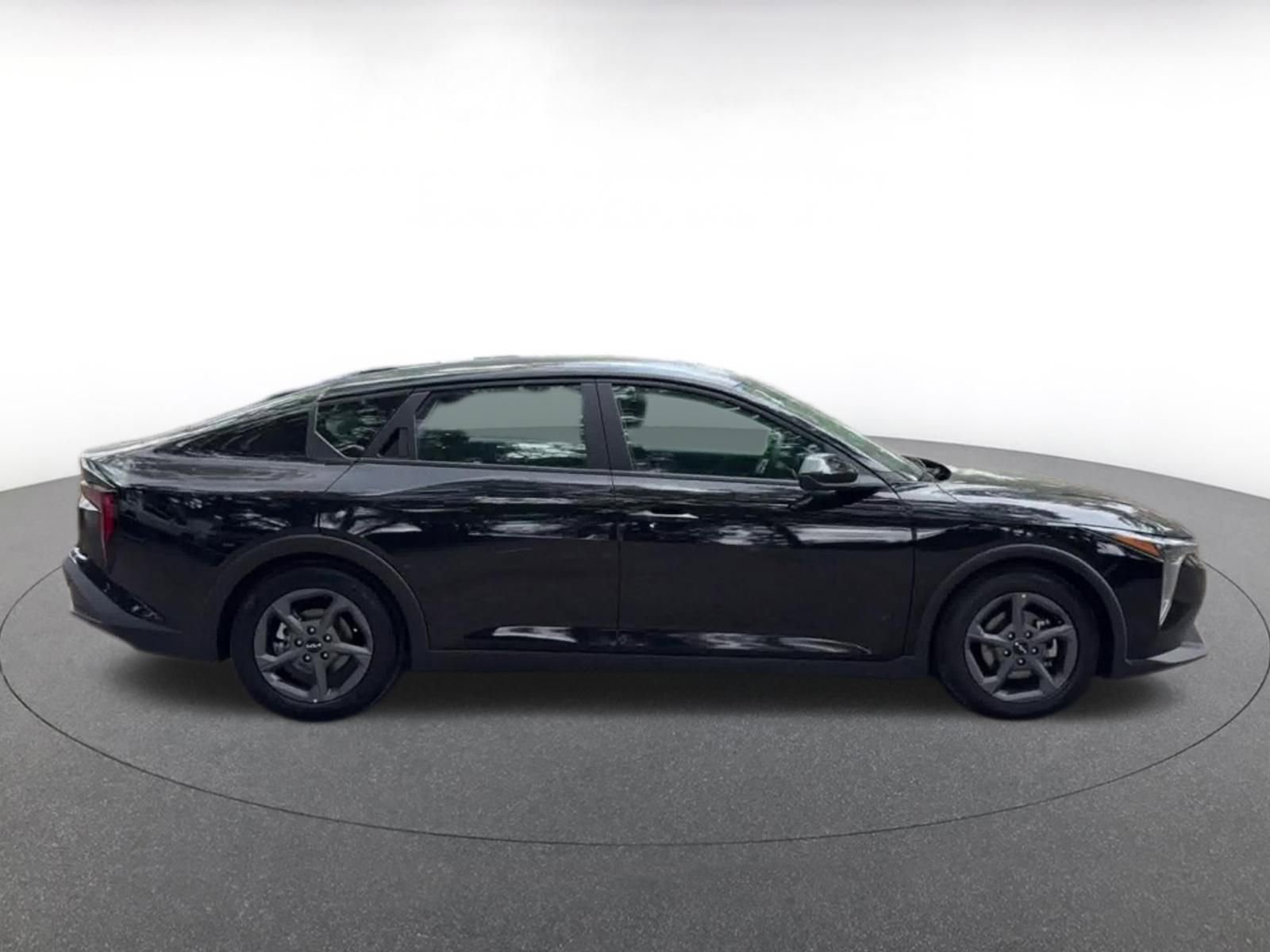 Thumbnail: 2025 Kia K4 - 16