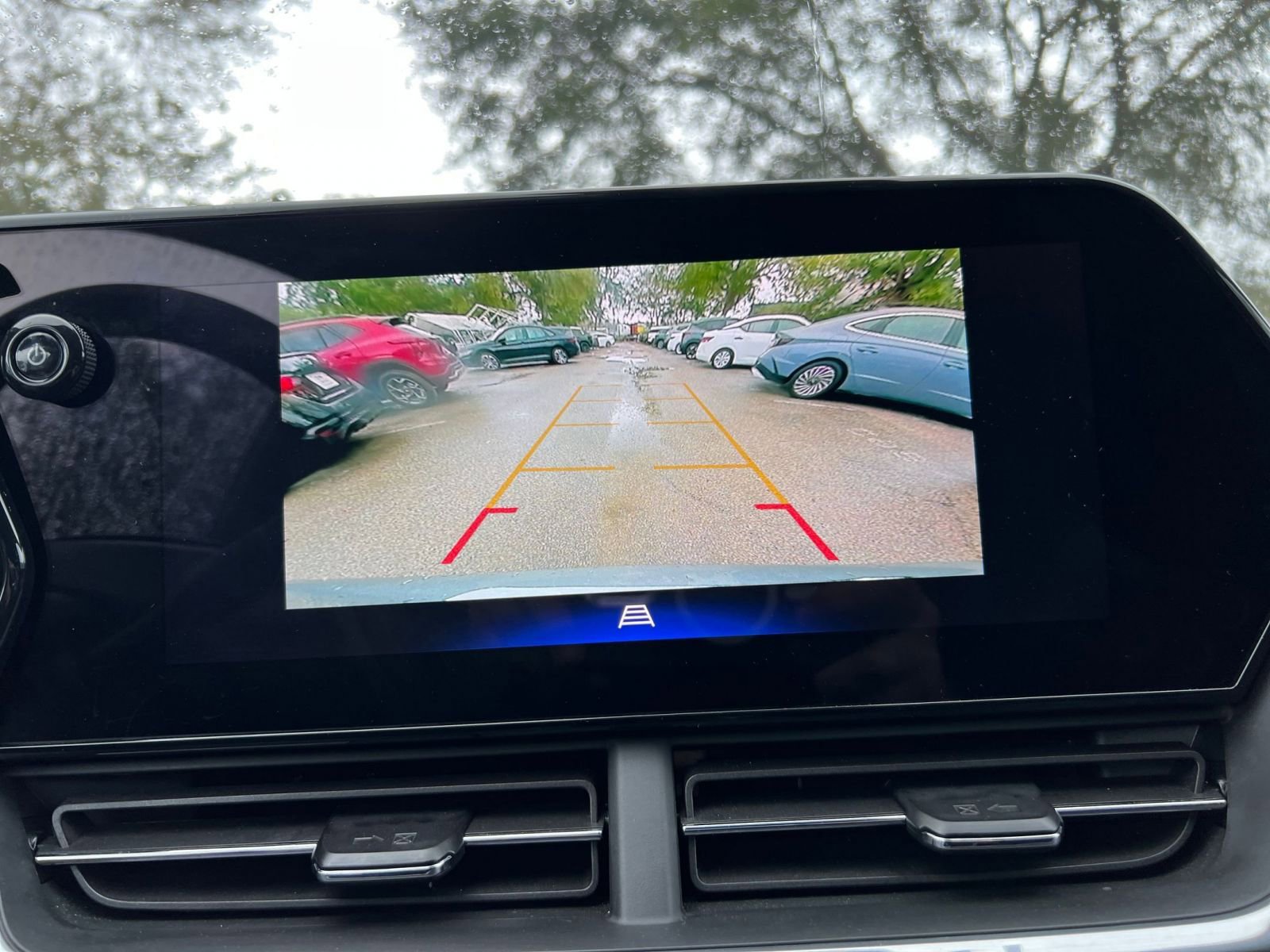 Thumbnail: 2025 Chevrolet Trax - 21