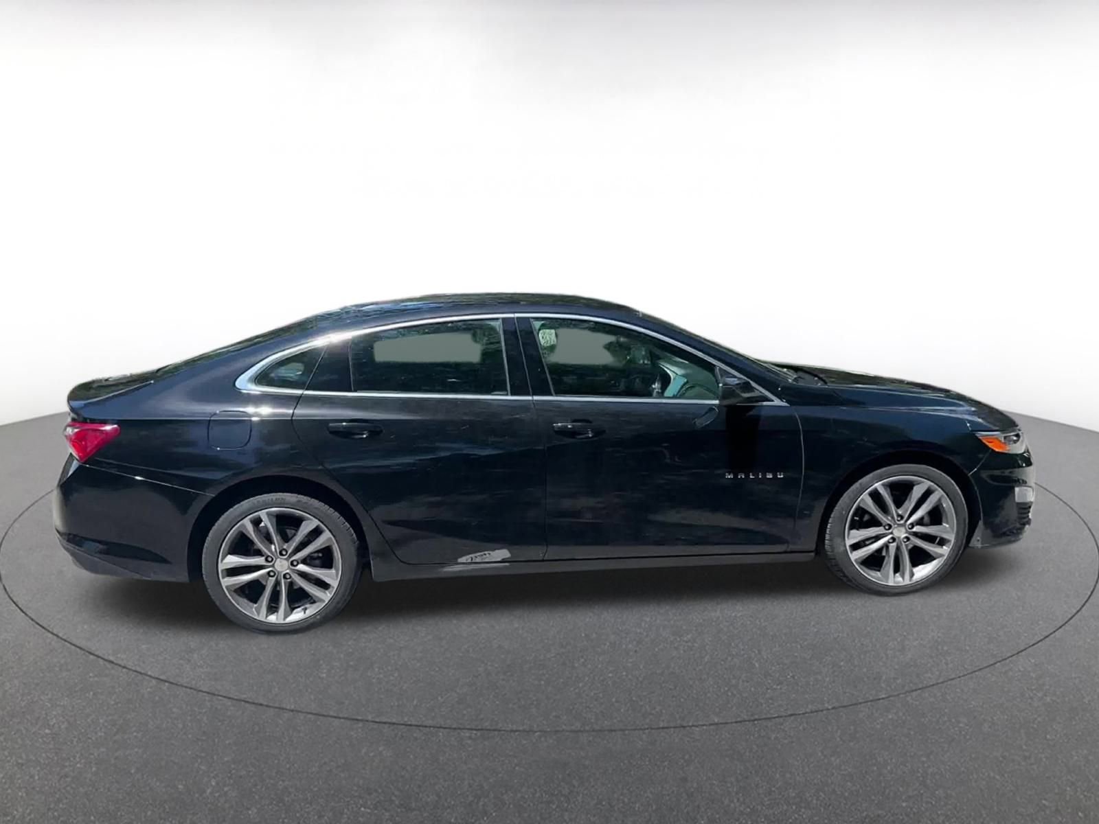 Thumbnail: 2024 Chevrolet Malibu - 16