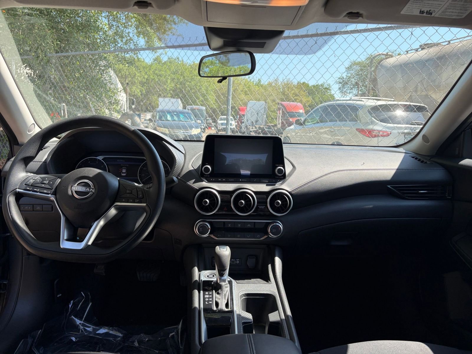 Thumbnail: 2025 Nissan Sentra - 31