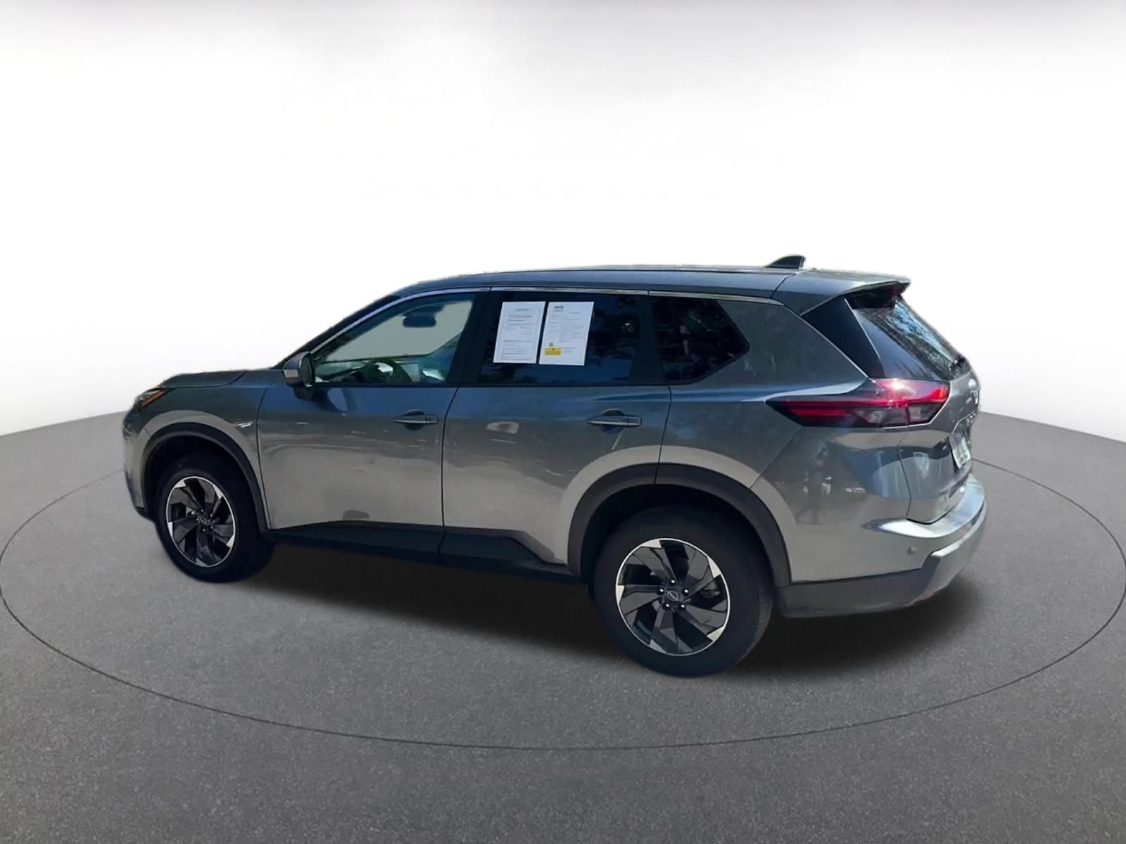 Thumbnail: 2024 Nissan Rogue - 10