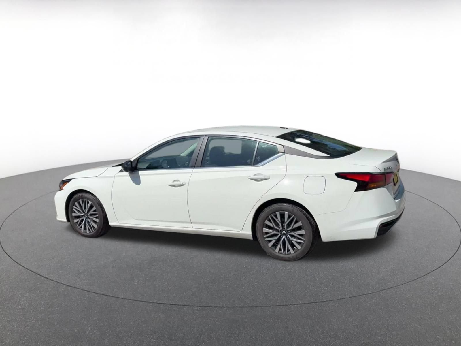Thumbnail: 2026 Nissan Altima - 8