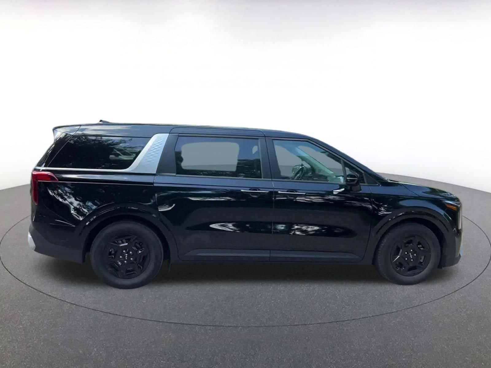 Thumbnail: 2026 Kia Carnival - 15
