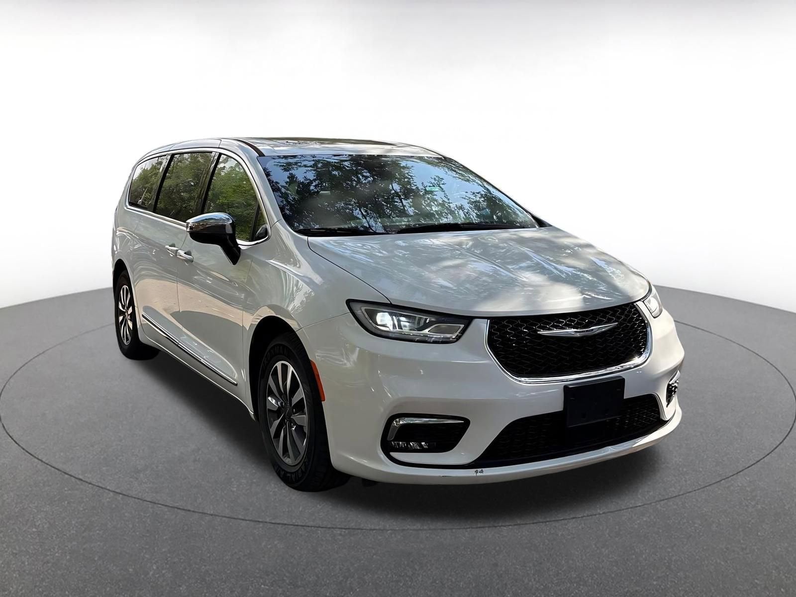 2023 Chrysler Pacifica Hybrid Limited