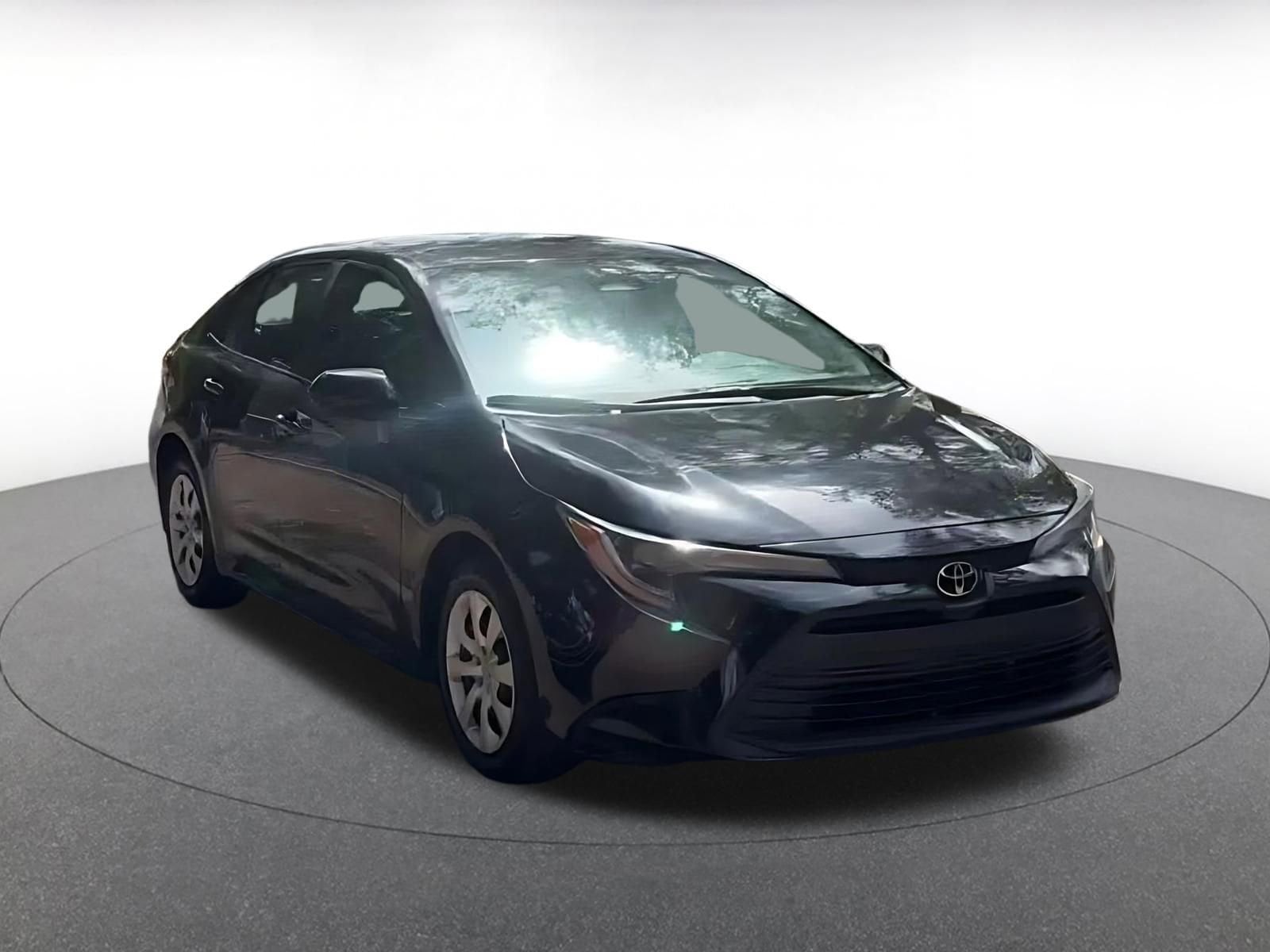 Thumbnail: 2025 Toyota Corolla - 3