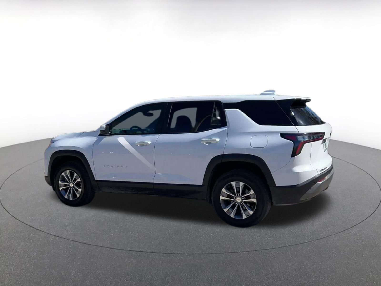 Thumbnail: 2025 Chevrolet Equinox - 10