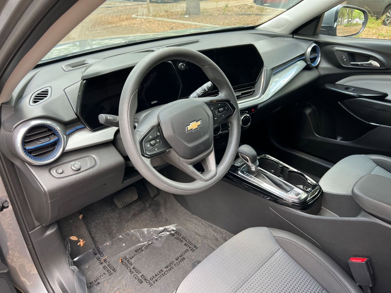 Thumbnail: 2025 Chevrolet Trax - 30